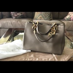 Michael Kors Handbag Taupe Saffiano Leather